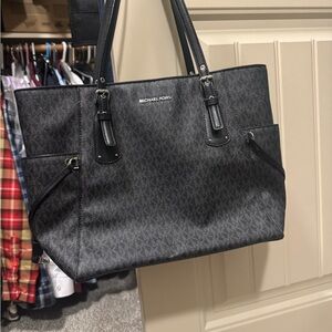 Michael Kors Elegant Charcoal Handbag